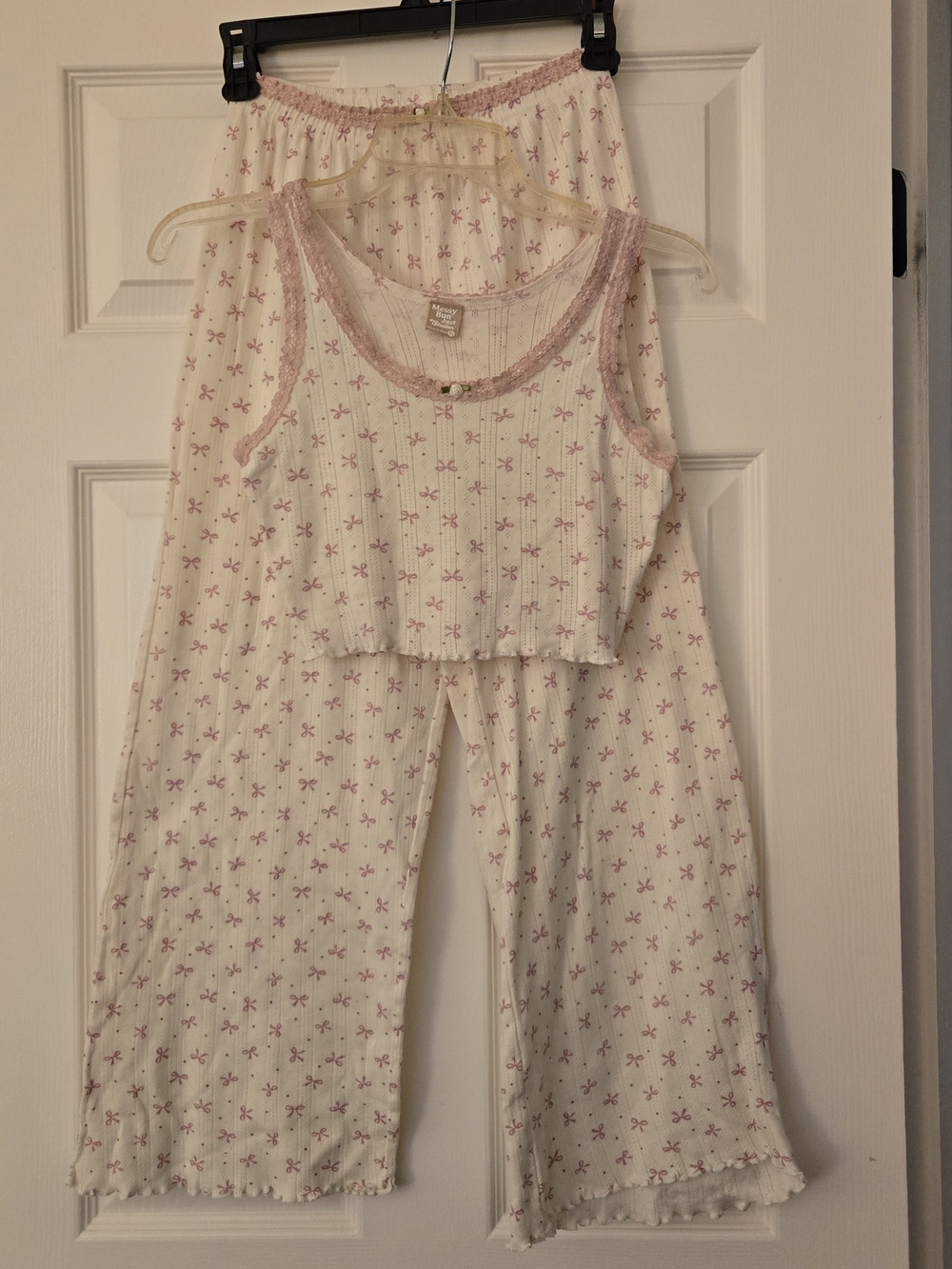 Messy Bun Just Chillin' Women's Pink Floral Ribbed Tank & Capri Pajama Set